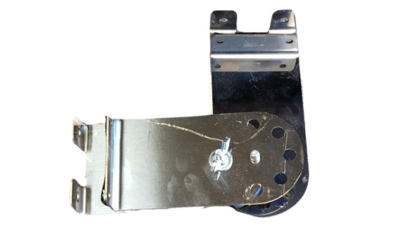 Draaibeugel voor industrieel infrarood paneel